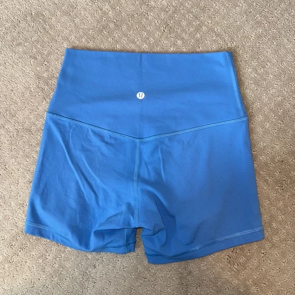 Lululemon Align Short 4 inch - Size 6 - Picture 2 of 2
